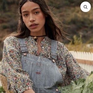 Doen Floral Blouse with Striped Overalls